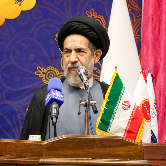 امام جمعه تهران: جامعه کارگری ستون فقرات کشور است/ ایران از دوران سخت با اقتدار عبور خواهد کرد