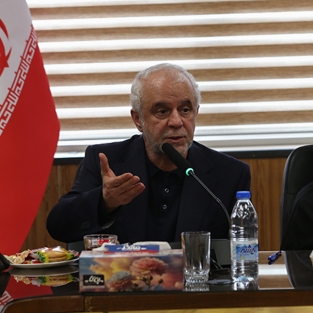 مهندس اوحدی: مسئولیت در شرکت اقتصادی و خودکفایی آزادگان امانتی سنگین و رسالتی معنوی است